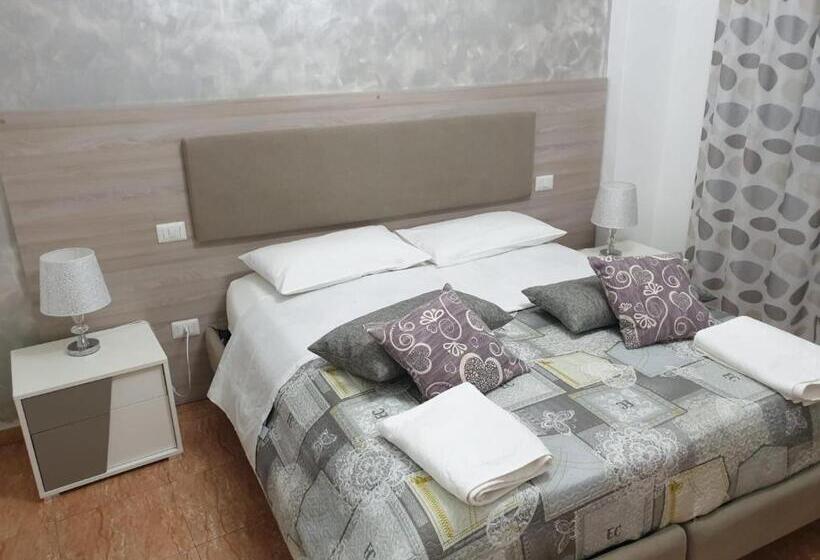اتاق لوکس با بالکن, Beauty House