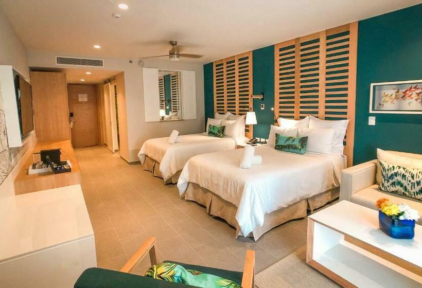 Junior Suite met Uitzicht op Zee aan de Zijkant, Dreams Natura Resort & Spa  All Inclusive