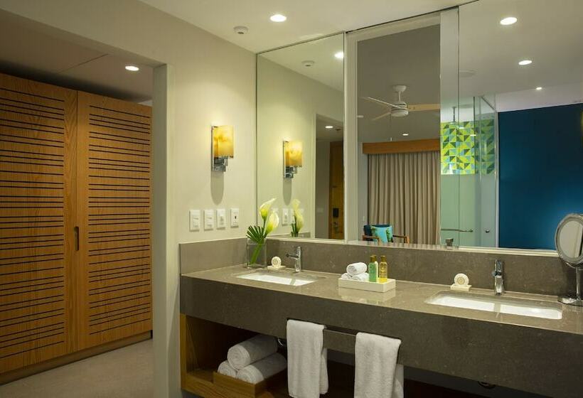Juniorsuite Club met uitzicht op zee, Dreams Natura Resort & Spa  All Inclusive