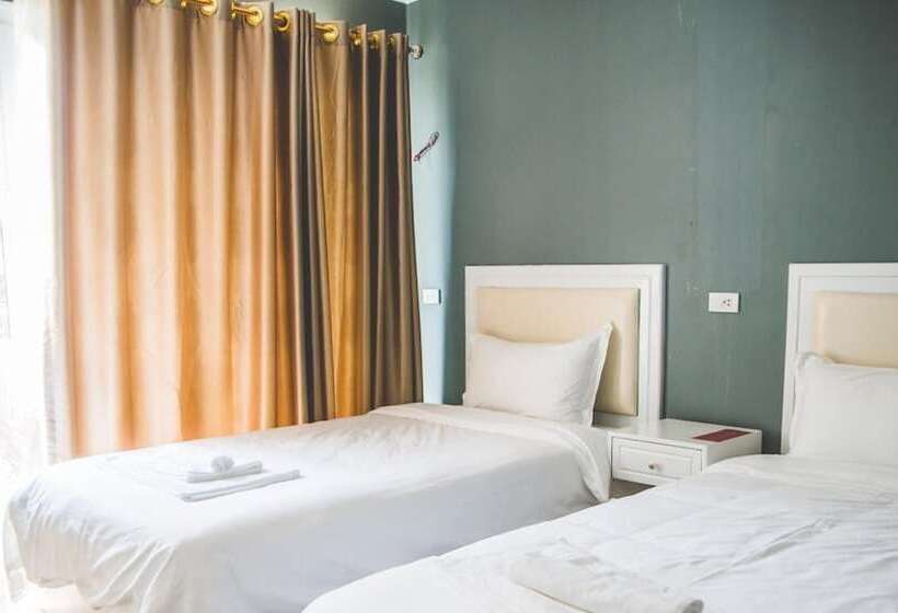 高级大房间, Scarlet Sails Resort