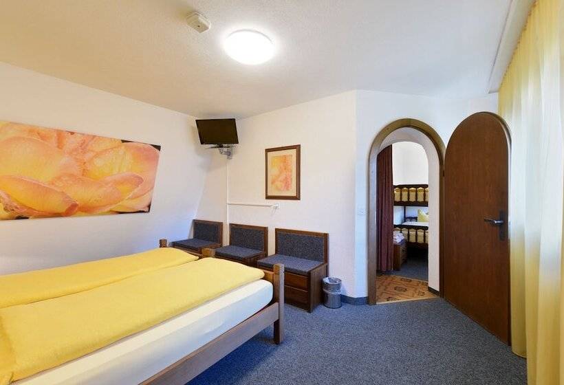 Семейный Номер, Schlosshotel   Self Check In