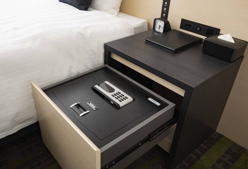 Standard Quadruple Room, Hankyu Respire Osaka
