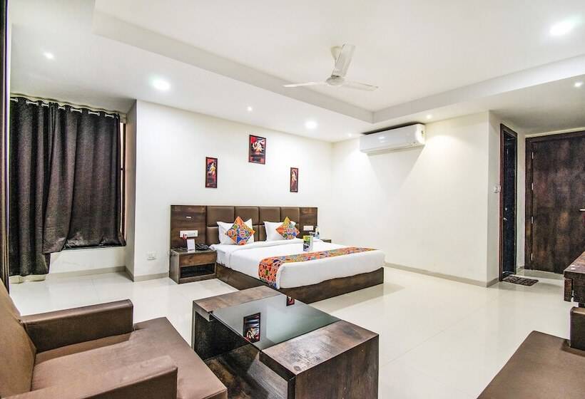 اتاق خانوادگی, Fabhotel Amrit Greens