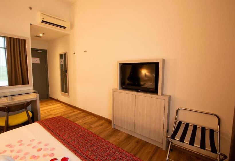 اتاق استاندارد با تخت بزرگ, Az Hotel & Serviced Apartments