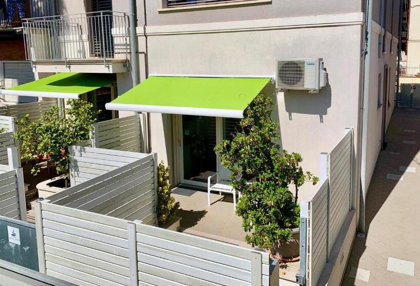 Standaard Driepersoonskamer, Affittacamere   B&b Villa Pini