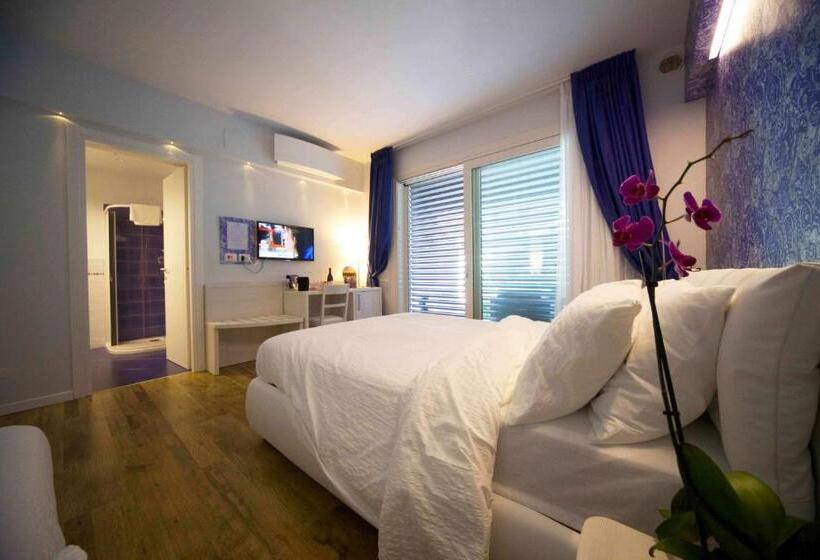 Standaard Driepersoonskamer, Affittacamere   B&b Villa Pini