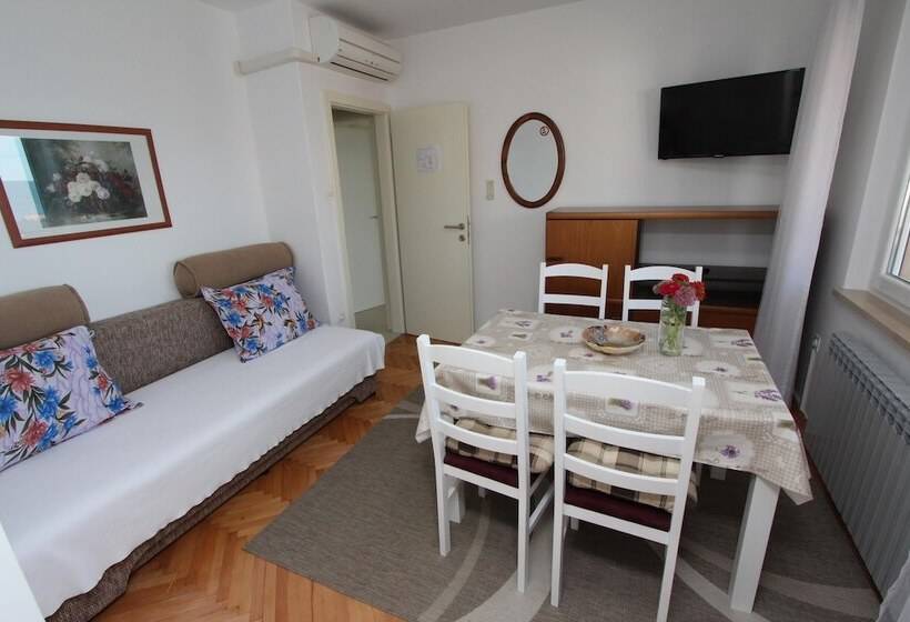 Апартаменты 1 Спальня, Rooms And Apartments Bella Vista