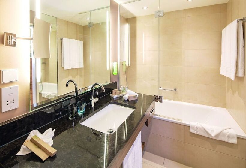 高级客房, Mövenpick Hotel Geneva