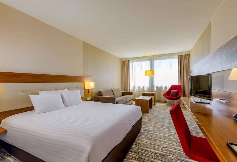 家庭间, Mövenpick Hotel Geneva