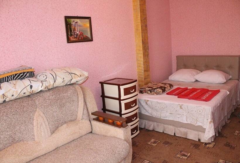 Четырехместный Номер Deluxe, Delif Guest House