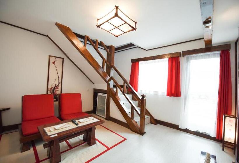 سوییت, Casa Bertha