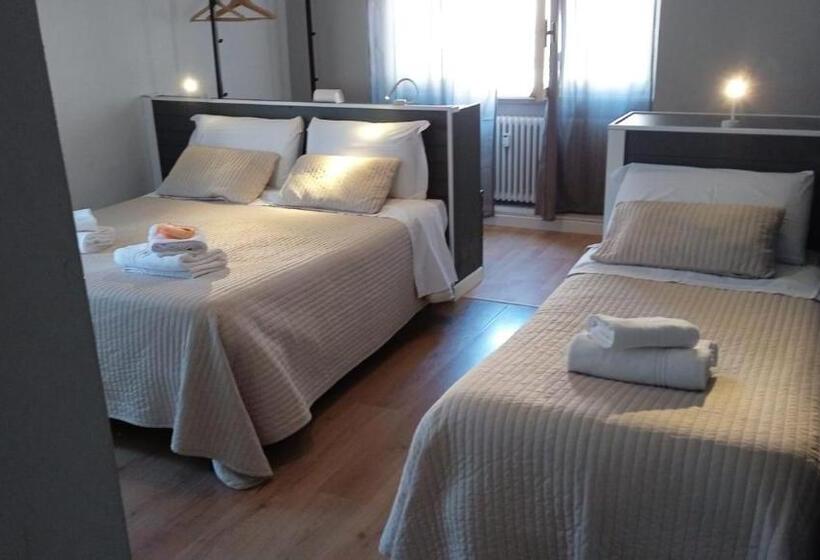 컴포트 트리플 룸, Gira Guest House