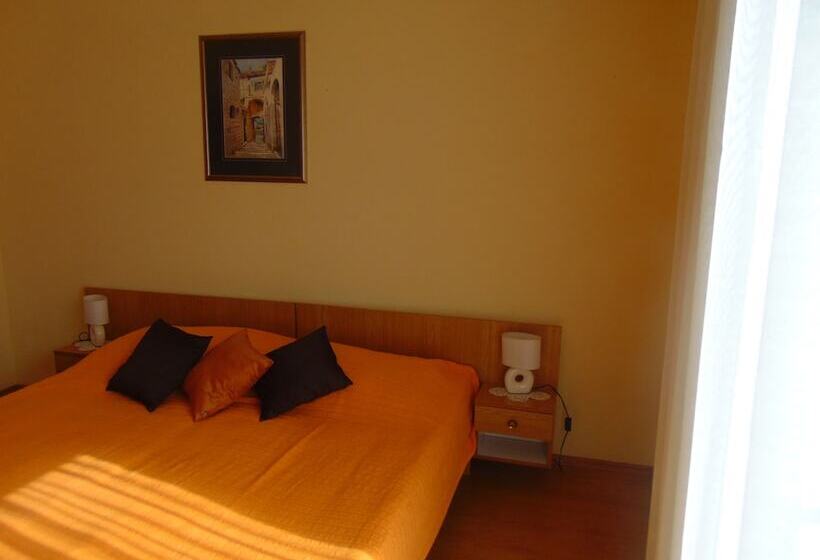 스탠다드 룸 가든 전망, Guest House Hvar Jelsa