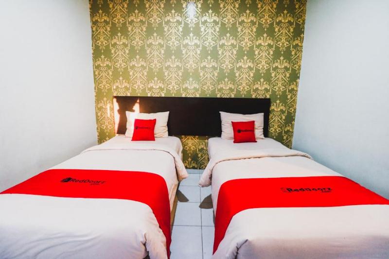Номер Deluxe, Reddoorz Plus Near Mall Panakukang 2