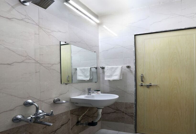 Номер Deluxe, Govindpuram, Kolhapur