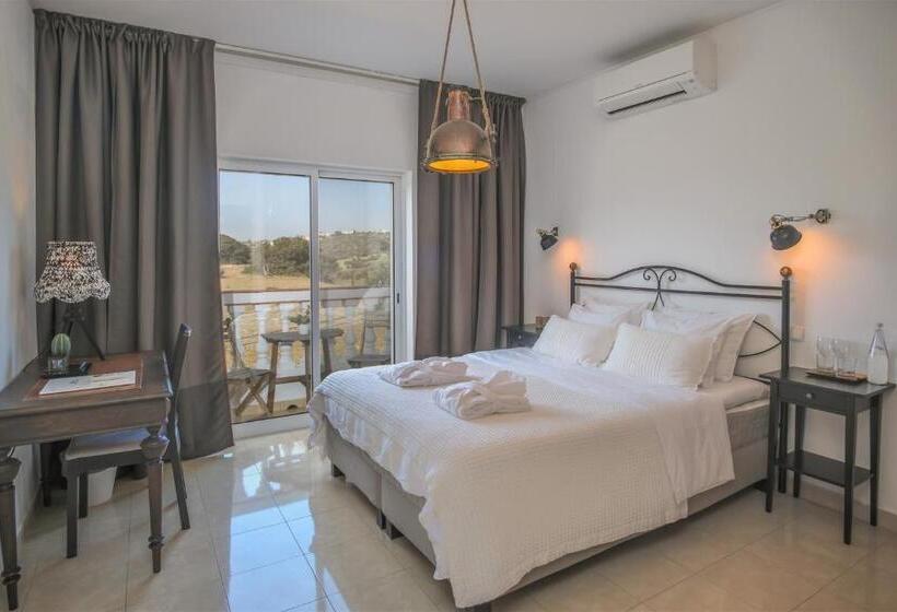 غرفة قياسية مزوَّدة بشُرفة, Casa Luisandra Boutique Hotel B&b