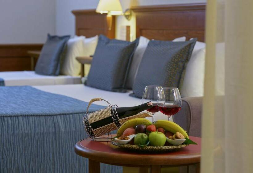 측면 바다 전망 스탠다드 3인룸, Grand Kaptan Hotel   All Inclusive