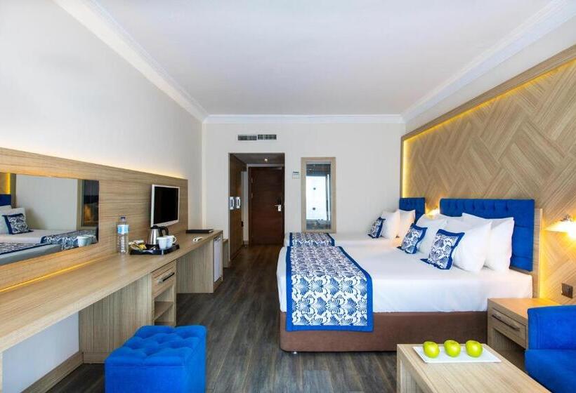 Номер Superior Вид на Море, Labranda Ephesus Princess - All Inclusive