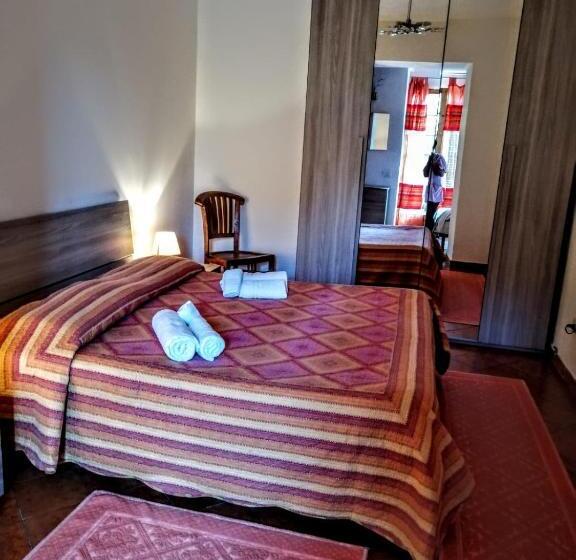 اتاق استاندارد سه نفره, B&b Da Tizy