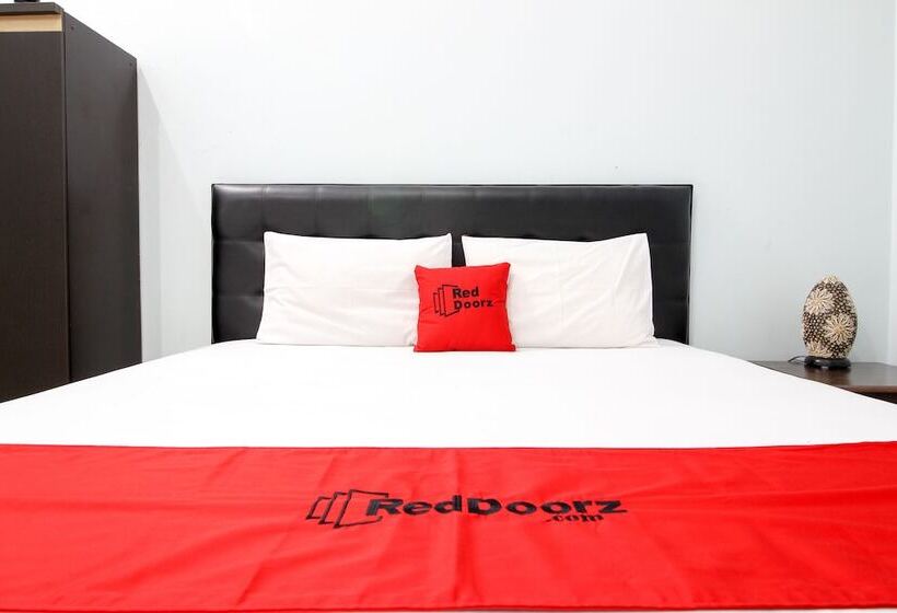 标准间, Reddoorz Plus @ Timoho
