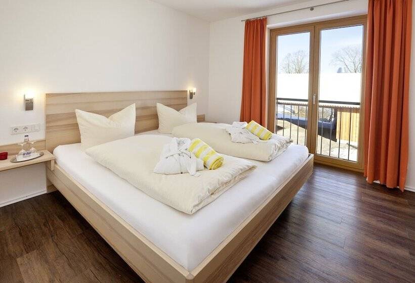 Полулюкс, Seehotel Und Appartements Schnöller