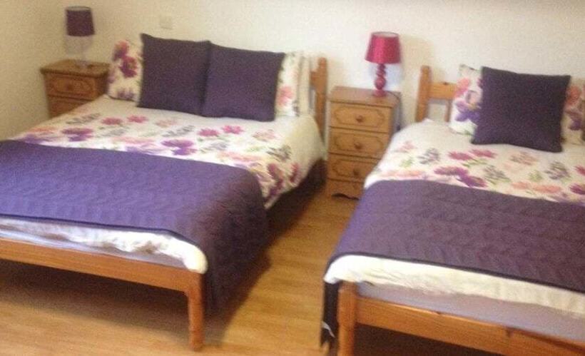 标准三人间, Slieve League House B&b