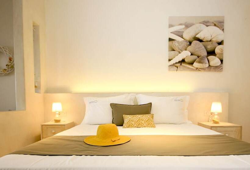 四人豪华间, Anatoli Luxury Studios & Suites