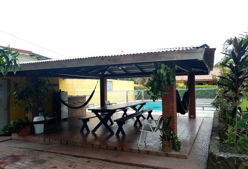 Четырехместный Номер Deluxe, Las Catalinas Coronado