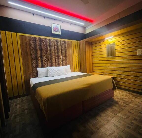 اتاق لوکس سه تخته, Ragam Resort