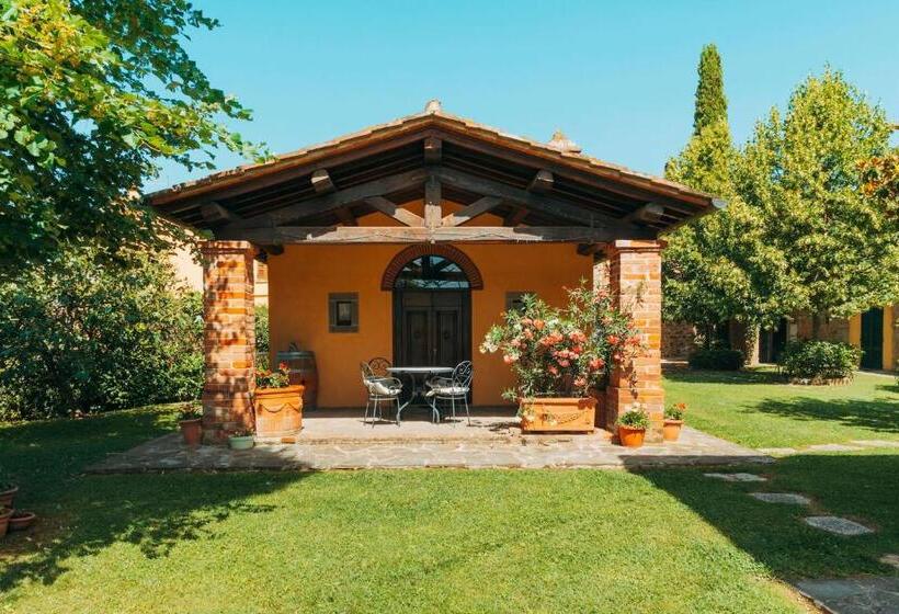 Студия Стандарт, Agriturismo Il Borgo