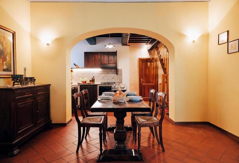 Апартаменты 3 Спальни, Agriturismo Il Borgo