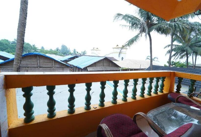 经济房, Sunset & Waves Resort