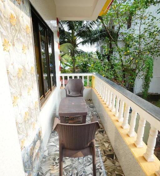 标准间, Sunset & Waves Resort