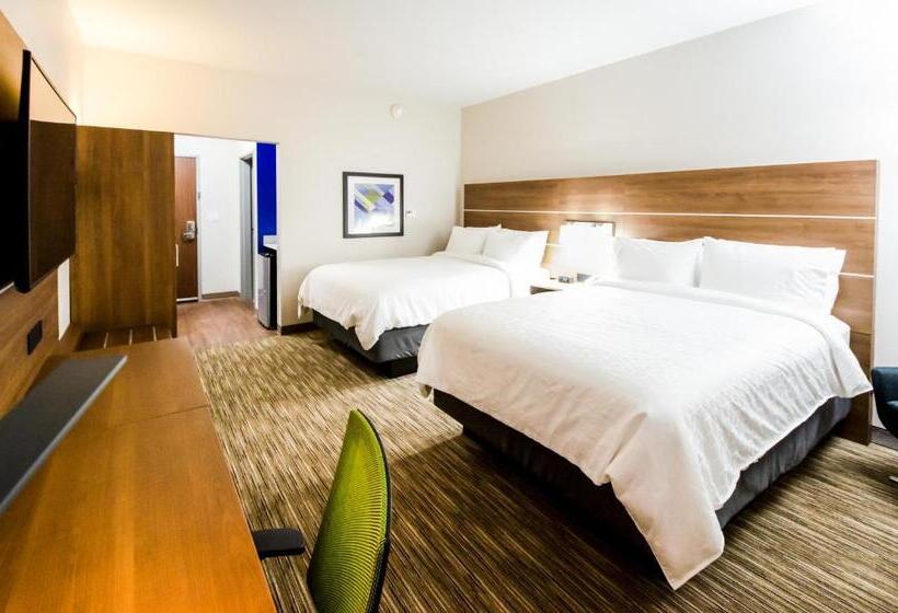 Номер Стандарт Адаптированный для Инвалидов, Holiday Inn Express & Suites Taylor, An Ihg