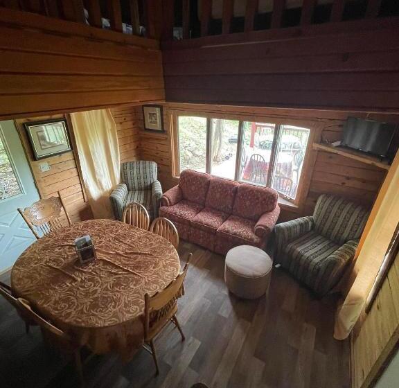 Шале 1 Спальня, Meramec River Resort