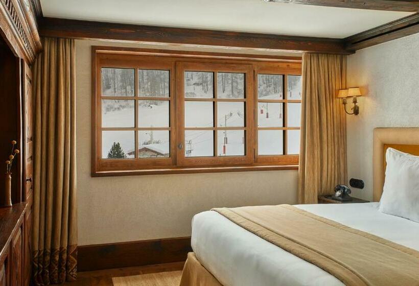 سوییت با چشم‌انداز کوه, Airelles Val D Isère