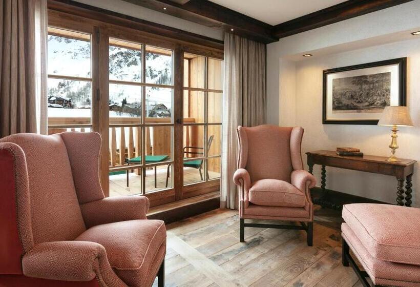 سوئیت جونیور با چشم‌انداز کوهستان, Airelles Val D Isère