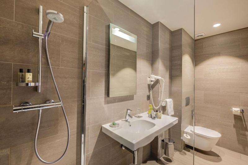 스위트 킹사이즈 침대, Best Western Plus Ambassador Suites