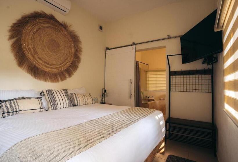 Standard Studio King Bed, Nuiya Hoteles Centro