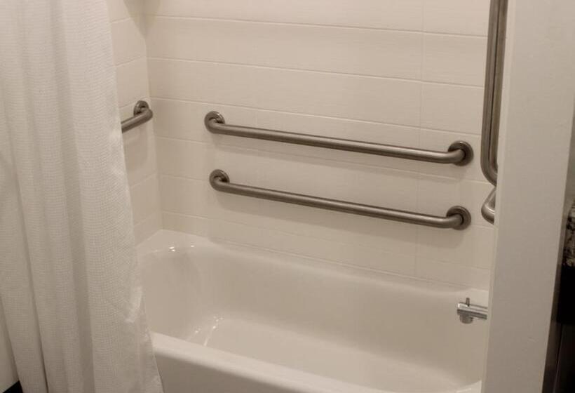 Номер Стандарт Кровать Кинг Адаптированный для Инвалидов, Best Western Plus Isanti