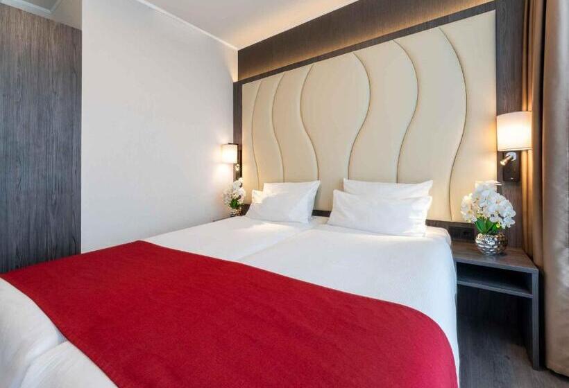 Номер Стандарт, Plaza Premium Den Haag City Center