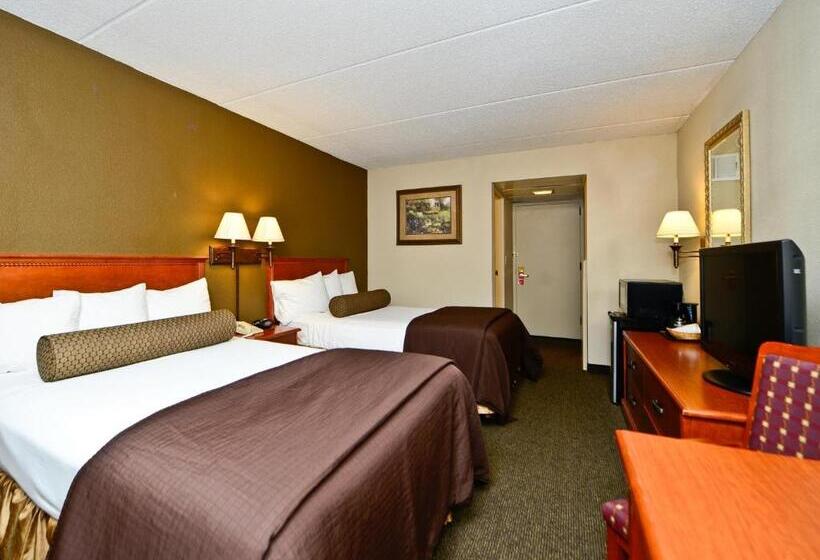 Номер Стандарт 2 Двуспальные Кровати, Ramada By Wyndham Plymouth Hotel & Conference Center