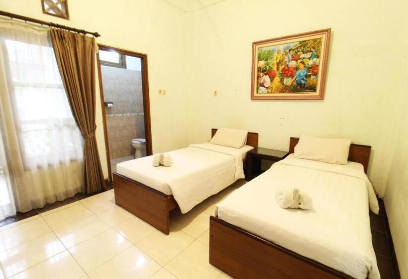 Номер Superior, Sinergi Hotel Tretes