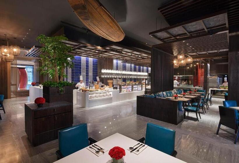 مجموعه ویستا شهر, Hyatt Regency Zhuzhou