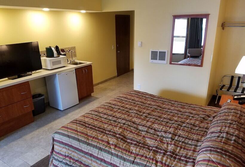 חדר סטנדרט עם מיטת קינג, Black Hawk Motel & Suites