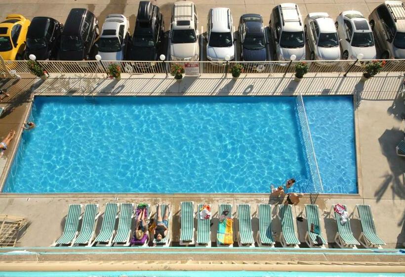 패밀리 스위트, Bristol Plaza Resort Motel