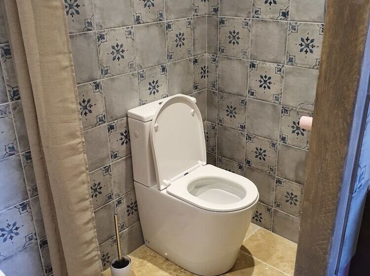 スタンダードルーム, Domaine Les Bayles   Chambres D Hôtes