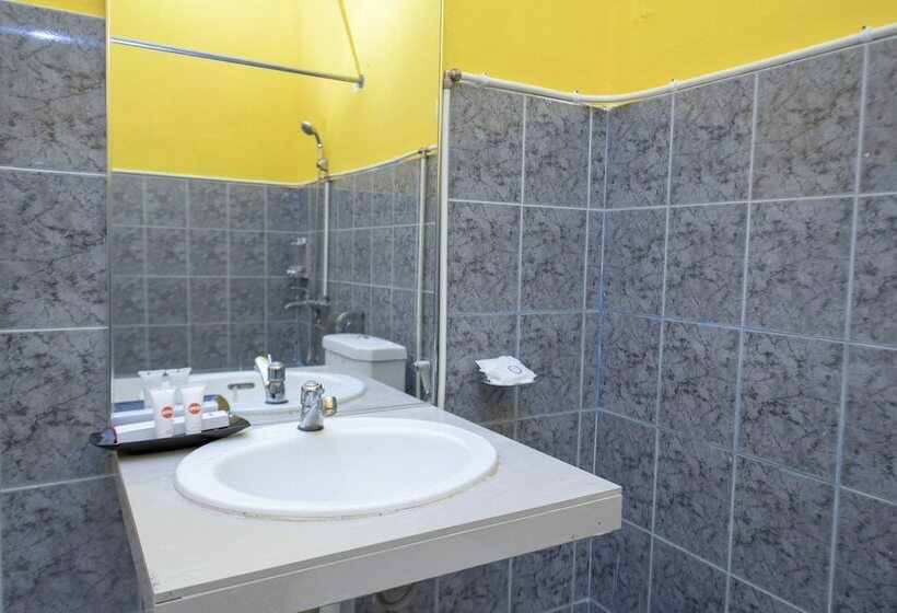 Номер Стандарт, Oyo 1164 Edotel Smkn 2 Tanjung Pinang