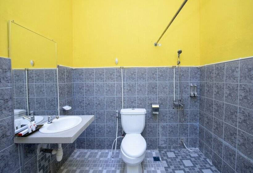 Номер Deluxe, Oyo 1164 Edotel Smkn 2 Tanjung Pinang
