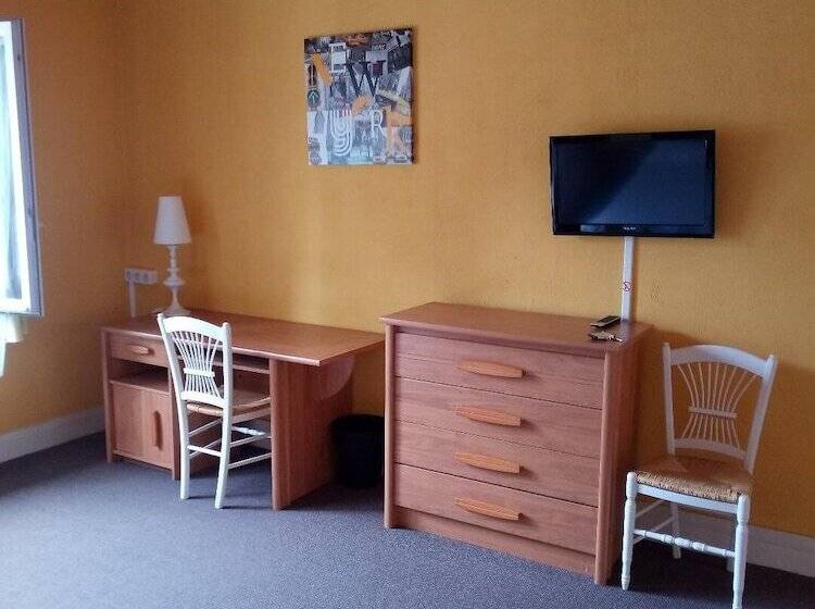 Номер Стандарт Трехместный, L Hostellerie De La Rivière
